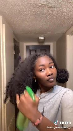 How To Define Curls Natural Hair Black Women, Best Wash And Go Combos, Natural Hair Routines For Black Women, Hair Care Routine For Black Women, Defining Curly Hair, Long Curly Hair Black Women Natural, How To Get 4c Hair Curly, Black Hair Routine, Wash And Go Tutorial