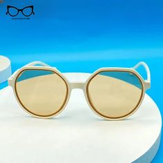 Classic Sunglasses Women UV400 Protection Vintage Luxury Designer Sun Glasses Fashion New Oculos De Beach Aviator Sunglasses With Glass Lenses, Trendy White Round Frame Sunglasses, Casual White Round Frame Sunglasses, Round Frame Sunglasses With Uv Protection For Beach, Beach Sunglasses With Round Glass Frame, Beach Sunglasses With Uv Protection And Round Frame, Uv Protection Round Frame Sunglasses For Beach, White Uv Protection Round Frame Sunglasses, Casual Cat Eye Sunglasses For Beach