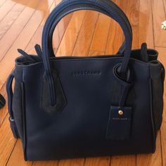 New With Tag Dust Bag 100% Authentic Guaranteed Navy Blue And Black Navy Leather Bag With Handles, Longchamp Bags, Blue And Black, Kate Spade Top Handle Bag, Womens Tote Bags, Black Blue, Blue Black, Dust Bag, Top Handle Bag