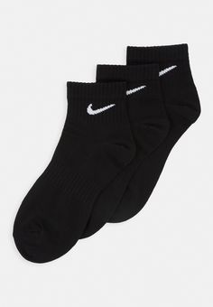 Nike Performance EVERYDAY ANKLE 3 PACK UNISEX - Sports socks - black/white Black Nike Socks, Nike Ankle Socks, Nike Noir, Black Nike Pros, Cute Nike Outfits, Pretty Shoes Sneakers, Womens Closet, Nike Fit, Nike Socks