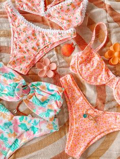 Kulani Kinis Matching, Aesthetic Swimsuit, Preppy Swimsuit, Swimsuit Aesthetic, Swimwear Aesthetic, Pretty Swimsuits, Bright Bikinis, Swimwear 2024, Swimsuit Inspo