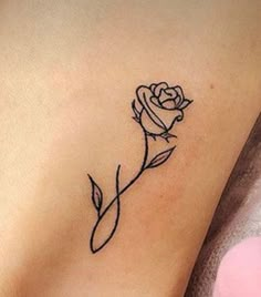 Women Tiny Tattoo, Cute Small Tattoos For Women, Best Rose Tattoo, Tiny Tattoo Ideas, Rose Tattoo Ideas, Small Tattoos For Women, Simple Tattoos For Women, Small Rose Tattoo