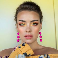 Hawaii Makeup, Makeup Ideas For Summer, Summer Makeup Ideas, Peach Punch, Ideas Maquillaje, Hawaii Party, Summer Makeup Looks, Colorful Eye Makeup, Soft Glam