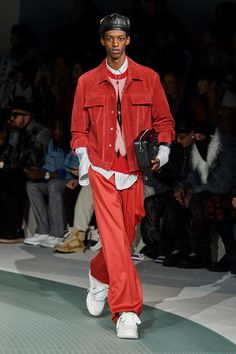 Amiri Fall 2023 Menswear Fashion Show | Vogue Fall 2023 Menswear, 2023 Menswear Fashion Show, High Fashion Runway, Color Trends Fashion, Men Fashion Show, Denim Ideas, Mens Attire, Menswear Fashion Show, Menswear Fashion