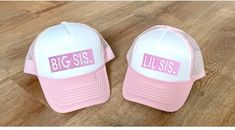 Lil Sis, Lil Bro, Big Bro, Big Sis Customized Infant/Toddler/Kids/Youth Trucker Hat Handmade Ships from a small business in California Materials: Polyester, Nylon, Foam, Infusible Ink Size and Fit: *Youth: 54.5cm/21.5 inches +/- 3, Recommended for ages 7 - 15 *Kids/Todder: 54cm/21 inches +/- 3, Recommended for age 18 months - 7 *Baby: 15 - 19 inches, Recommended for age 0 - 18 months Sizing is based on average head circumference for age groups. If your child's head is on the larger size, order n Personalized Pink Snapback Hat, Adjustable Pink Baseball Cap For Birthday, Adjustable Pink Baseball Cap Birthday, Personalized Pink Cap, Personalized Pink Baseball Cap Gift, Cute Personalized White Hat, Cute Customizable White Hat, Cute White Hat With Letter Print, Cute White Hats With Letter Print