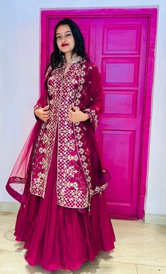 Skirt With Long Kurti Indian, Long Koti Style Kurti, Koti Dress Design, Koti Style Kurti, Bandhani Lehenga, Style Kurti, Indian Fashion Trends, Designer Bridal Lehenga, Wedding Lehenga