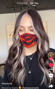 Blond Bayalage On Black Hair, Dark Brown Hair With Blonde Underneath, Ash Blonde Hair Balayage, Hair Jazz, Skunk Hair, Dark Brunette Hair, Hair Color Underneath, Tutorial Ideas, Brown Hair With Blonde Highlights