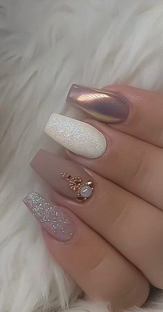 Chic Nail Designs, Minimalist Nail Art, Pink Nail Art, Pretty Nail Designs, Bridal Nails, Coffin Nails Designs, Fancy Nails, Chic Nails, Best Acrylic Nails