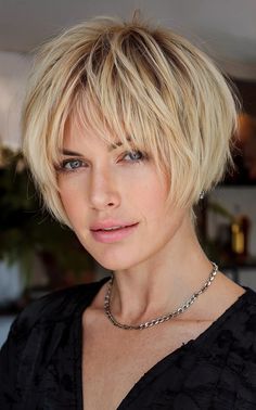 47%20Layered%20Bobs%20With%20Bangs%20To%20Try%20This%20Year Short Stacked Bobs With Bangs, Medium Length Bob Haircut With Bangs, Layered Bobs With Bangs, Bobs With Bangs, Bobbed Hairstyles With Fringe, Hair 2025, Short Hair Dos, Short Layered Bob, Yoga Ideas