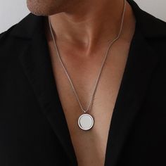 F R E E - E X P R E S S - S H I P P I N G - W O R L D W I L E Men's Spinning Coin Necklace with Custom Engraving Introducing the Men's Spinning Coin Necklace, a unique and stylish accessory available in both silver and gold finishes. This necklace features a spinning coin pendant that can be custom engraved, allowing you to personalize it with a message, name, or date. The engraving can be either visible or hidden, adding a touch of mystery and personalization to your jewelry. Key Features: Chai White Box Chain Round Necklace, White Box Chain Necklace With Round Pendant, White Round Box Chain Necklace, Minimalist Stainless Steel Medallion Necklace, Coin Necklace, Coin Pendant, Beautiful Gift Boxes, Box Chain, Name Necklace