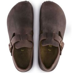 Birkenstock Clogs Outfit, Birkenstock London, Mens Casual Outfits Summer, Mum Fashion, Clogs Style, Calf Muscles, Birkenstock Sandals, Fashion Deals, Sandals Women