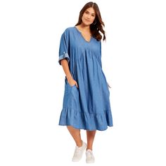 Give your denim dress a refresh with this of-the-moment dress featuring a V-Neck design, shirring on the bodice and pretty ruffle detailing on the hem. Roll-tab short sleeves. Midi Outfits, Denim Ruffle Dress, Holiday Maxi Dress, Plain Maxi Dress, Silhouette Dress, Denim Short Dresses, Plus Size Prom, Long Beach Dress, Essential Dress