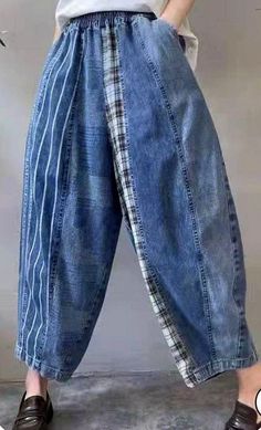 Jeans Trend, Patchwork Fashion, Denim Pants Fashion, Mode Jeans, Denim Crafts, Mode Chic, 2022 Trends, Upcycled Fashion