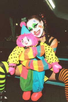 Neon Clown Aesthetic, Creepy Clown Outfit, Clown Astethic, Clown Outfit Ideas, 80s Clown, Clown Mood, Clown Looks, Neon Clown