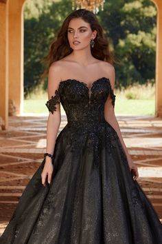 A true show-stopper from every angle, this incredible off-the-shoulder black wedding dress by Sophia Tolli is guaranteed to leave a lasting impression. The semi-sheer bodice features a scalloped sweetheart neckline, balanced by a micro-plunge and romantic off-the-shoulder straps, which are easily removable to suit your bridal style. Crafted from a combination of misty tulle, glitter tulle and organza, this ultra-sparkly ballgown dazzles as you step into the spotlight. Sequined lace appliqués flo Short White Dress Wedding, Knee Length Wedding Dress, Black Wedding Dress, Sophia Tolli, Mini Wedding Dresses, Wedding Dress Sequin, Women Bride, Evening Dresses For Weddings, Gothic Wedding