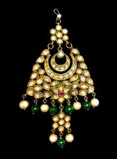 Kundan Zhoomer - Indian bridal jewelry for brides in USA Emerald Gem, Maang Tikka, Ruby Stone, Stone Setting, Ruby Gemstone, Bridal Outfits, Pearl Drop, Cz Stone, Stone Settings