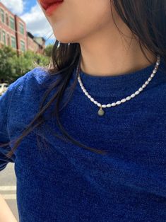 Belle — Pearl and green jade choker | seree Mossy Green, Casual Jewelry, Winter Print, Nephrite Jade, Jade Jewelry, Chain Gold, Jade Beads, Jade Pendant, Green Jade