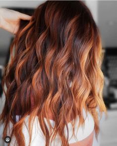 Brunette To Copper Balayage, Party Tips And Tricks, Balayage Hair Copper, Dark Blond, Hair Doos, Red Balayage Hair, Auburn Balayage, Autumn Hair, Chocolate Hair