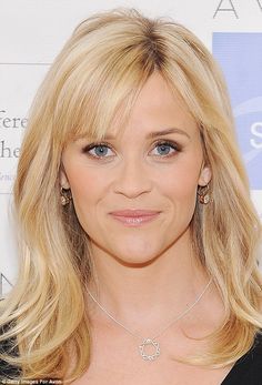 Reese Witherspoon Hair, Blonde Fringe, Wedding Hairstyles Medium Length, Long Haircuts, Haircut Types, Long Hairstyle, Makeup For Blondes, Popsugar Beauty, Reese Witherspoon