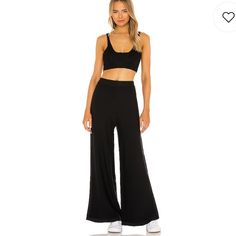 Free People Show Off Set In Black. New With Tags! Black Wide Leg Jumpsuits And Rompers For Loungewear, Black Wide Leg Jumpsuits For Loungewear, Black Cropped Summer Pants, Black Cropped Pants For Spring, Sweetheart Crop Top, Satin Pajama Pants, High Waisted Cargo Pants, Streetwear Girl, Straight Trousers