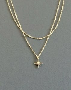 Lightning Necklace, Star Necklaces, Dainty Jewelry Necklace, Necklace Layered, Magical Jewelry, Jewelry Accessories Ideas, Dope Jewelry, Classy Jewelry, Jewelry Lookbook