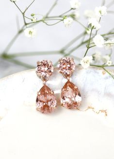 Blush Earrings Blush Chandelier Bridal Wedding - Etsy Pink Wedding Jewelry, Drop Chandelier, Blush Earrings, Crystal Uses, Wedding Bridesmaid Jewelry, Pink Swarovski, Blush Rose, Jewelry Bridesmaid, Wedding Bridal Jewellery