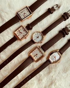 Vintage Watches Women Classy, Vintage Watch Aesthetic, Trendy Watches Women, Trendy Watches Women Fashion, Formal Watch, Vintage Saat, Elegant Watches Women, Pretty Watches, Trendy Watches