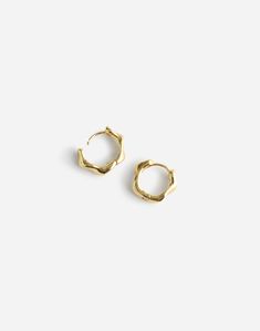 17 1/2 mm Gold-plated brass. Nickel-safe. Clean your jewelry after each wearing with a soft cloth. Imported. Minimal Jewelry Aesthetic, Harry Potter Style, Small Gold Hoops, Minimal Nails, Jewelry Aesthetic, Small Hoop Earrings, Fall Earrings, Earrings Simple, Minimal Jewelry