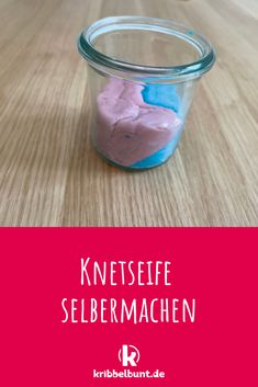 In einfachen Schritten könnt ihr euch Zuhause Knetseife herstellen, damit das Baden und Händewaschen noch mehr Spaß macht! Und es sieht super cool aus.😎 
#knetseife #knete #waschknete #bastelnmitkindern #basteln #bastelideen #diy #diyforkids Super Cool, Kindergarten