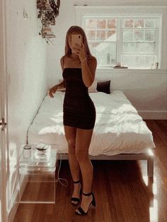 Black Party Dresses Short, Black Mini Dress Party, Short Black Cocktail Dress, Homecoming Dresses For Teens, Bodycon Dress Homecoming, Tight Dress Outfit, Outfit Jeans, Party Dress Short, Teenager Outfits