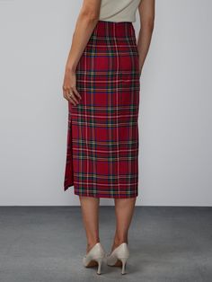 Tartan Fashion, Pencil Midi Skirt, Pencil Silhouette, Winter Skirt, Printed Pencil Skirt, Midi Skirt Pencil, Trendy Clothes, Trendy Clothes For Women, Plaid Skirts