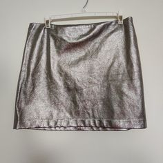 New Skirt Lined Short Skirt For Night Out, Metallic Mini Skirt For Summer, Short Lined Skirt For Night Out, Metallic Lined Skirt For Summer, Chic Metallic Mini Skirt, Metallic Lined Flared Skirt, Chic Metallic Flowy Skirt, Chic Flowy Metallic Skirt, Chic Metallic Lined Skirt Bottoms