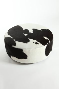 BLACK & WHITE - Round Cowhide Ottoman - HOMELOSOPHY Coffee Table Restoration, Pouf Coffee Table, Leather Ottoman Coffee Table, Contemporary Ottoman, Green Ottoman, Cowhide Ottoman, Coffee Desk, Old Coffee Tables, Coffee Table Grey