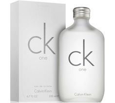 Brand New Manufacture Retail Box  Ck one is a naturally clean, pure, and contemporary fragrance with a refreshingly new point of view. This light, relaxed scent is meant to be used lavishly. ck one Eau de Toilette can literally be splashed all over the body. It is an intimate fragrance, one that you need to be near to smell. Notes: Bergamot, Cardamom, Fresh Pineapple, Papaya, Jasmine, Violet, Rose, Nutmeg, Musk. Style: Balanced between brightness and sensuality. Calvin Klein Perfume Women, Citrus Perfume, Calvin Klein Perfume, Best Perfume For Men, Cheap Perfume, Summer Perfume, Calvin Klein One, Pheromone Perfume, Calvin Klein Ck One