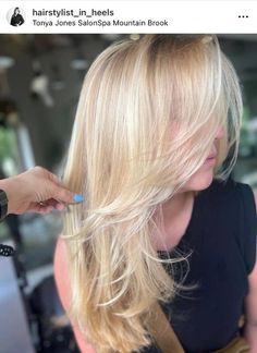 Cute Blonde Hair, Haircuts For Long Hair With Layers, Side Swept Hairstyles, Chic Short Hair, Haircuts For Medium Length Hair, How To Cut Bangs, Hairstyles For Layered Hair, Hair Solutions, Haircut For Thick Hair