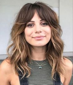 Brown Hair Cuts, Shoulder Length Hair With Bangs, Event Hairstyles, Hair Dye Tips, Medium Bob Haircut, Hair And Makeup Tips, Dirty Blonde Hair, Dirty Blonde