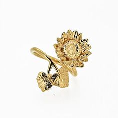 Elegant Adjustable Sunflower Design Jewelry, Elegant Adjustable Sunflower Jewelry, Sunflower Design Jewelry For Anniversary, Sunflower Design Flower Jewelry For Anniversary, Elegant Round Jewelry With Sunflower Design, Elegant Round Sunflower Jewelry, Elegant Round Sunflower Design Jewelry, Adjustable Yellow Gold Flower Ring Fine Jewelry, Blooming Sunflower