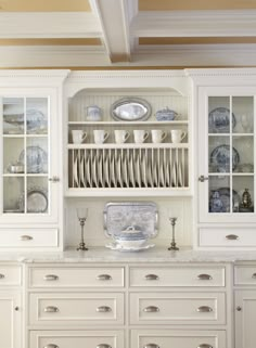 Summit Stunner - Traditional - Kitchen - New York - by Jules Duffy Designs | Houzz Dining Room China Cabinet, Kitchen Built Ins, Dining Room Cabinet, Built In Cupboards, Plate Rack, Kitchen Pantry Cabinets