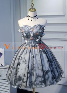 Women Corset Cocktail Printed Short Party Dress Sweet Dama Dresses for Quinceanera     Condition: Brand New   Color: Gray   Material: Lace Applique, Tulle   Sleeve Length: sleeveless   Collar: Strapless   Length : Above Knee, Mini   Includes: Dress   Occasions:Tulle Homecoming Dresess 2023,Short Prom Formal Dresses for Women,Cocktail Dress for Teens,Short Bridesmaid Dresses,short wedding dress,Dama Dresses for Quinceanera,School Dance Dresses for girls 12-14,Graduation Dresses,8th Grade prom dre Cute Homecoming Dresses Short, Homecoming Dresses Short Black, Short Strapless Prom Dresses, Unique Homecoming Dresses, Gaun Abad Pertengahan, Homecoming Dresses For Teens, Black Prom Dress Short, Homecoming Dress Short, Mini Prom Dresses