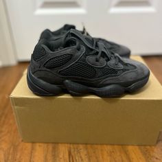 Brand New With Tags Adidas Yeezy 500 Utility Black F36640 Size Us Men’s 5.5 Yeezy 500 Utility Black, Yeezy Brand, Adidas Shoes Yeezy, Adidas Yeezy 350 V2, Yeezy Boots, Shoes Yeezy, Multicolor Shoes, Mens Yeezy, Adidas Yeezy 350