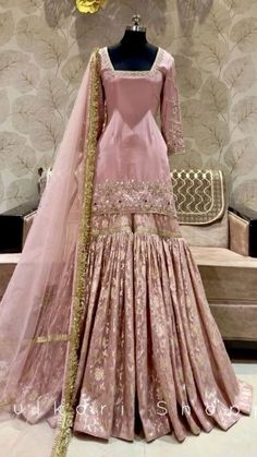 Wedding Sharara Bridal, Garara Dress, Trending Summer Nails, Gharara Designs, Wedding Mehndi, Pakistani Wedding Outfits