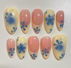 Cute Almond Nail Ideas, Nails Flower Design, Summer Manicure Designs, Nails Ideas Summer, Keala Settle, Bts Nails, Designed Nails, Summer Nails Almond, Tropical Nails