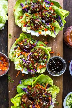 Sticky Sriracha Meatball Lettuce Wraps | The Girl on Bloor Meatball Lettuce Wraps, Sriracha Meatballs, Salat Wraps, Rosh Hashanah Recipes, Plats Healthy, Super Easy Dinner, Lettuce Wrap Recipes, Lettuce Wrap, Rosh Hashana