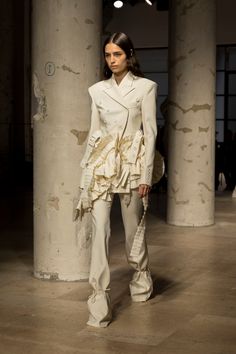 Rokh Spring 2025 Ready-to-Wear Collection | Vogue Runway Avant Garde, Ceo Fashion, Dragon Knight, Avant Garde Fashion, Wax Paper, Spring Summer 2024