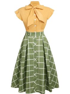 30-70% OFF✓ Fast Shipping✓Retro Stage’s 1950s bow plaid blouse and skirt set offers classic vintage charm with a playful, retro-inspired look. Retro Stage, Blouse Skirt, Sequin Evening Dresses, Standard Dress, 1950s Style, 1920s Dress, Elegante Casual, Plaid Blouse, 1950s Dress