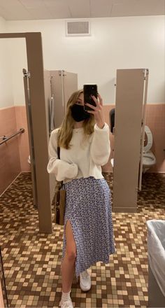 Midi Skirt Air Force 1, Long Dress Spring Outfit, Cute Spring Outfits Dresses, Warm Easter Outfits, Timeless Modest Fashion, Formal Sweater Outfit, February Fashion 2023, Nice Outfits For School Fancy, Zara Outfit 2022 Fall