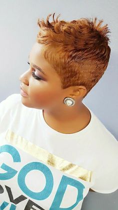 Nice Cut & Color Pixies Haircut, Short Red Hair, Short Sassy Hair, Trendy Hairstyle, Sassy Hair, Short Black Hairstyles, Penteado Cabelo Curto, Cute Hairstyles For Short Hair