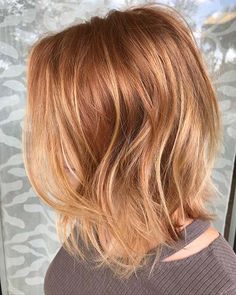 43 Most Beautiful Strawberry Blonde Hair Color Ideas | Page 4 of 4 | StayGlam Red Copper Hair Color, Sweater Collar, Strawberry Blonde Hair Color, Beautiful Neck, Balayage Blonde, Short Hair Trends, Strawberry Blonde Hair, Collar Bone, Trendy Hair Color