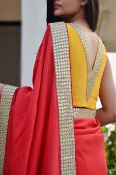 Cotton Blouse Design, Saree Blouse Neck Designs, Blouse Design Images, New Blouse Designs, Sari Blouse Designs, Blouse Designs Indian, Silk Saree Blouse Designs, Blouse Designs Silk, Elegant Blouse Designs