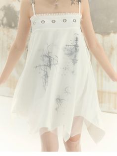 This dress can be used as either a slip dress or a skirt.  This price includes a dress only, others are not included.   	 		 			Size 			S 			M 		 		 			Full Length 			80 			82 		 		 			Waist 			78 			82 White Punk, Steampunk Fashion Male, Gothic Skirts, Overall Skirt, Half Skirt, Black High Waist, Handkerchief Hem, Skirt Socks, Knit Sleeve